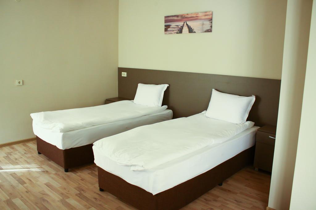 Guest House Central Kŭrdzhali Dış mekan fotoğraf